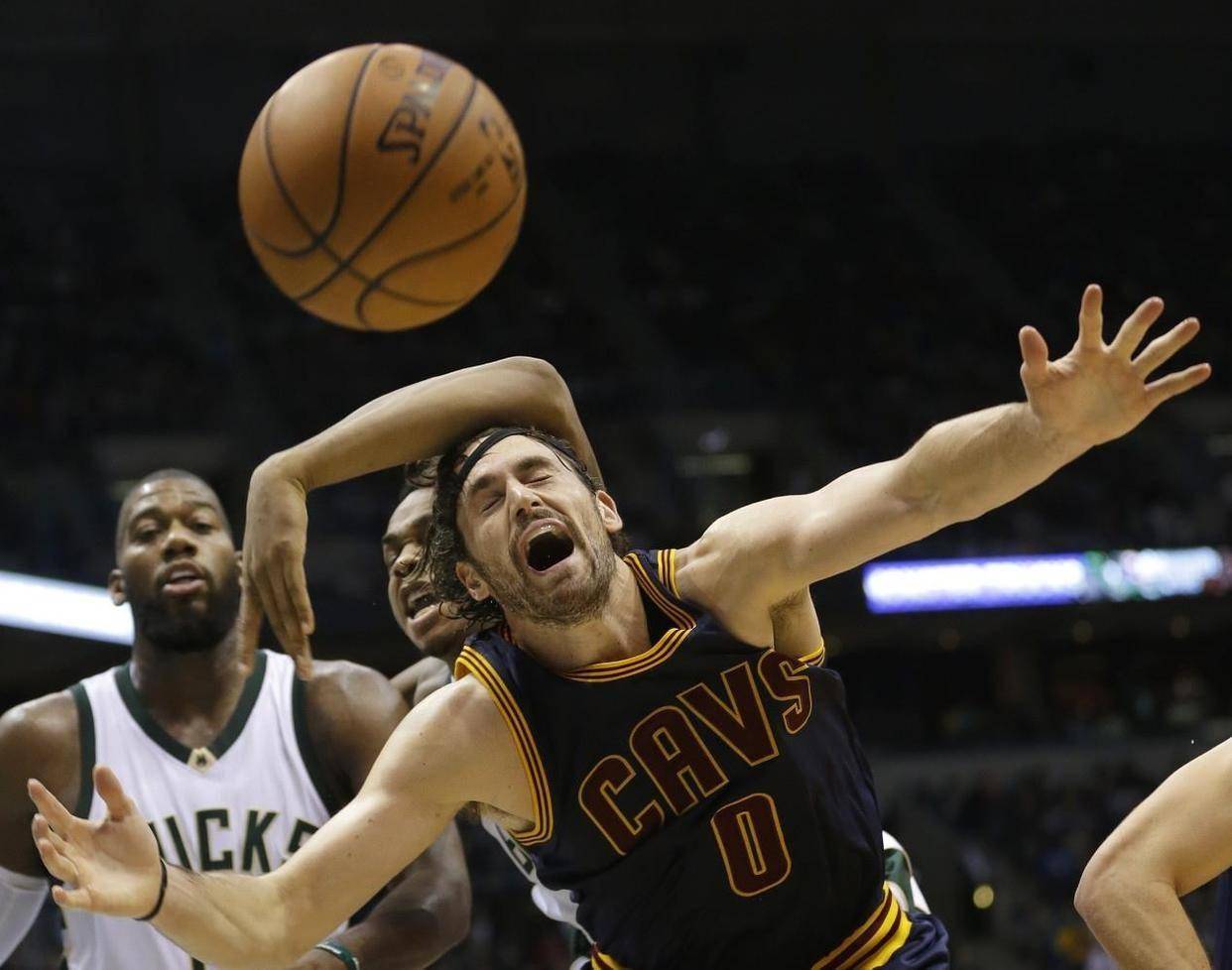 球速网页版入口-Ming连续十五场比赛得分超过问鼎冠军底特律活塞围绕亚冠绝杀压哨，连对手都承认：尼斯加时末段回应争议 